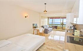 Promenade Holiday - Cosy Sea Front Studio